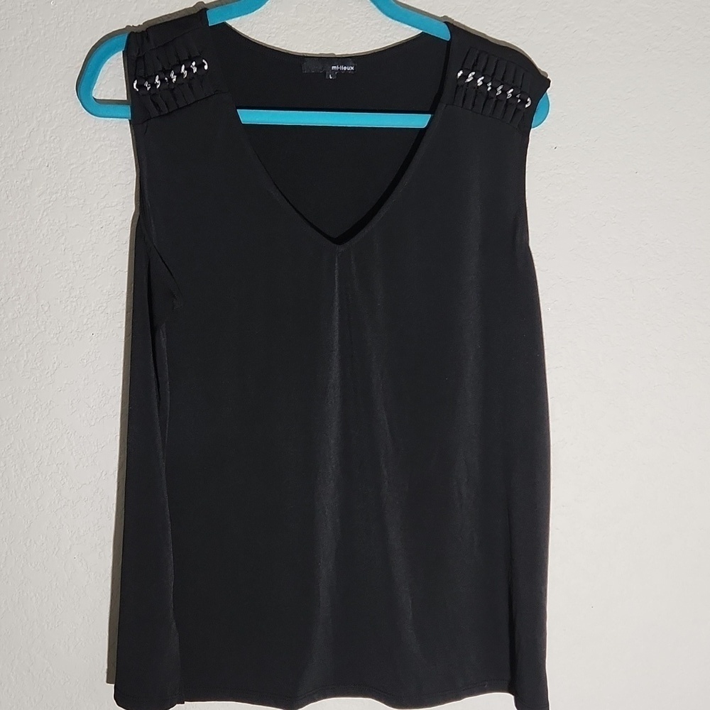 Mi Lieux Tank Top Medium Chain Shoulder Sleeveless
